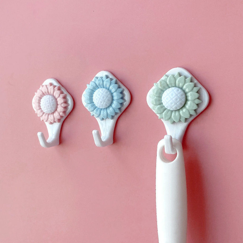 Hook Strong Adhesive Wall Hanging Toilet Coat and Cap Wall Hanger Toilet Shower Door Rear No-Punch Sticky Hook