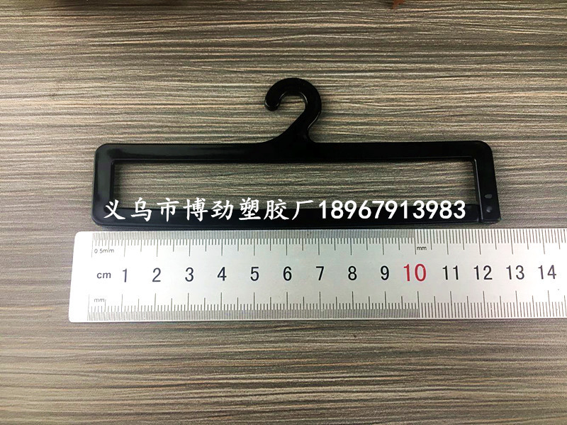 Manufacturers direct Plastic opening scarf hook display stand silk scarf leggings hook can open