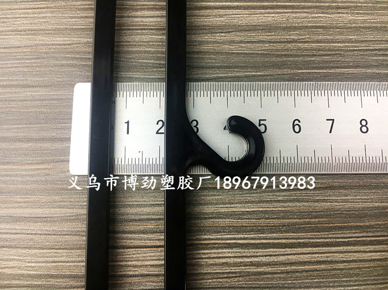 Manufacturers direct Plastic opening scarf hook display stand silk scarf leggings hook can open