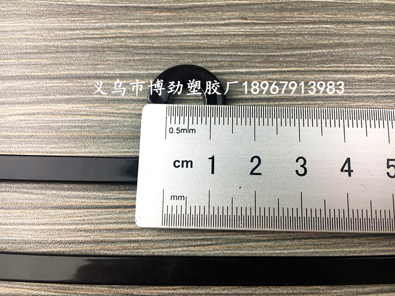 Manufacturers direct Plastic opening scarf hook display stand silk scarf leggings hook can open