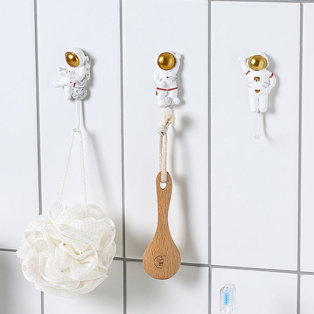 Hook Strong Adhesive Sticking Wall Hanging Kitchen Innovative Cute Astronaut Hook Seamless Punch-Free Hook behind the Door Hook Strong Adhesive Sticking Wall Hanging Kitchen Innovative Cute Astronaut Hook Seamless Punch-Free Hook behind the Door
