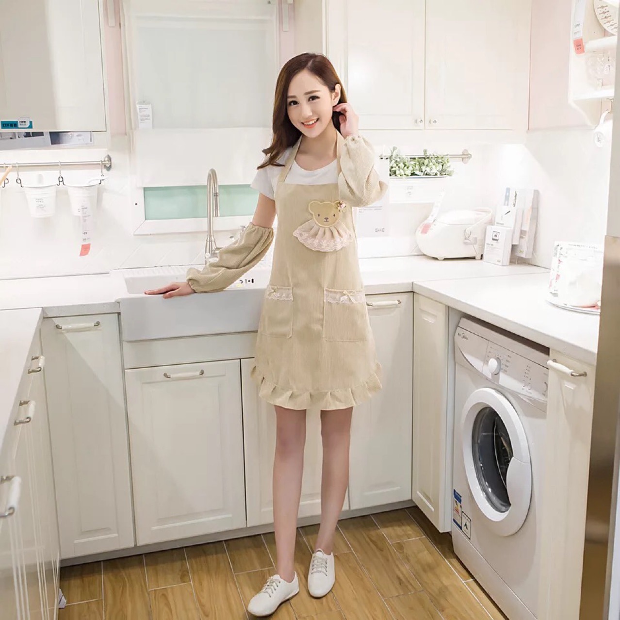 Korean Fashion Apron Waterproof Oil-Proof Nail Work Clothes Kitchen Coffee Shop Cute Princess Cooking Adult Female