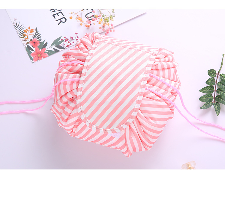 Korean version of the large capacity cosmetic bag women travel storage bag portable lazy people draw rope cosmetic bag wash gargle bag cosmetic bag