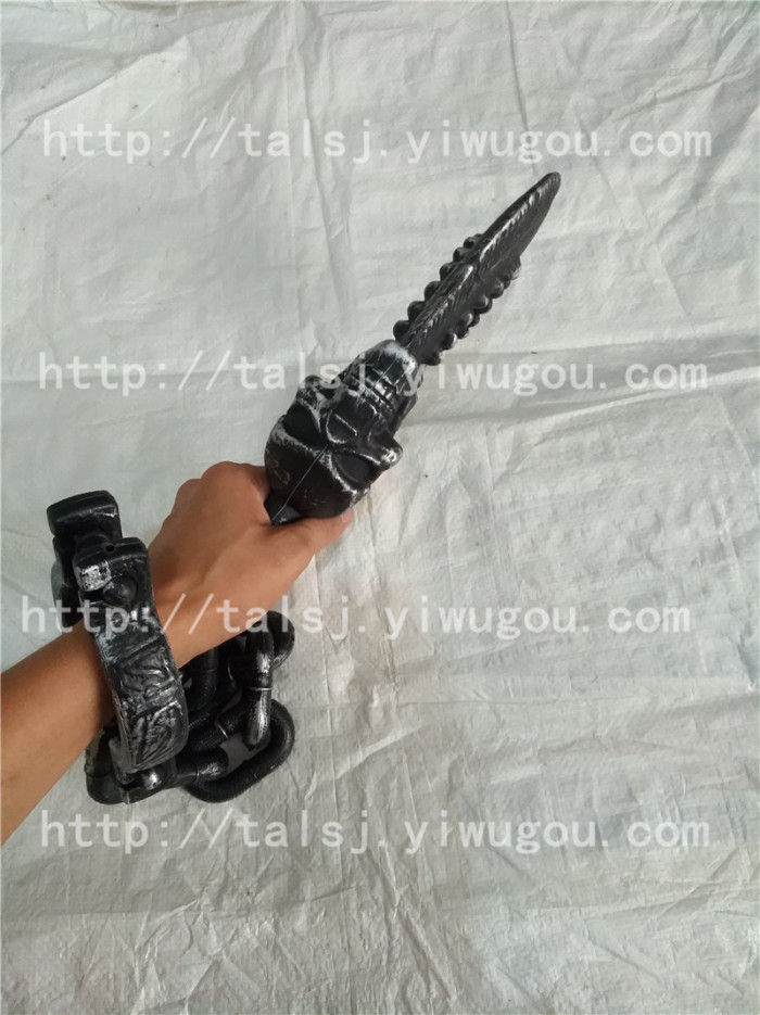 Halloween weapons hook hook chain hand holding skeleton hook iron chain clavicle hook Halloween weapons hook hook chain hand holding skeleton hook iron chain clavicle hook