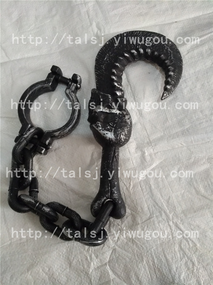 Halloween weapons hook hook chain hand holding skeleton hook iron chain clavicle hook Halloween weapons hook hook chain hand holding skeleton hook iron chain clavicle hook