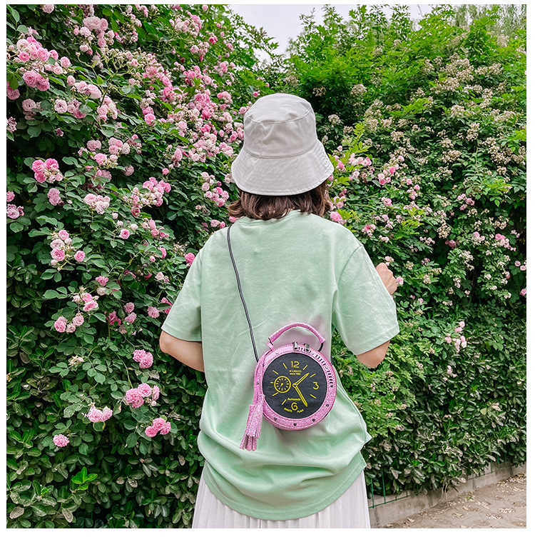 Eccentric Personality Small Bag 2021 Korean Style Fashion Tassel Vintage Clock Shape Portable Crossbody Small round Shoulder Bag