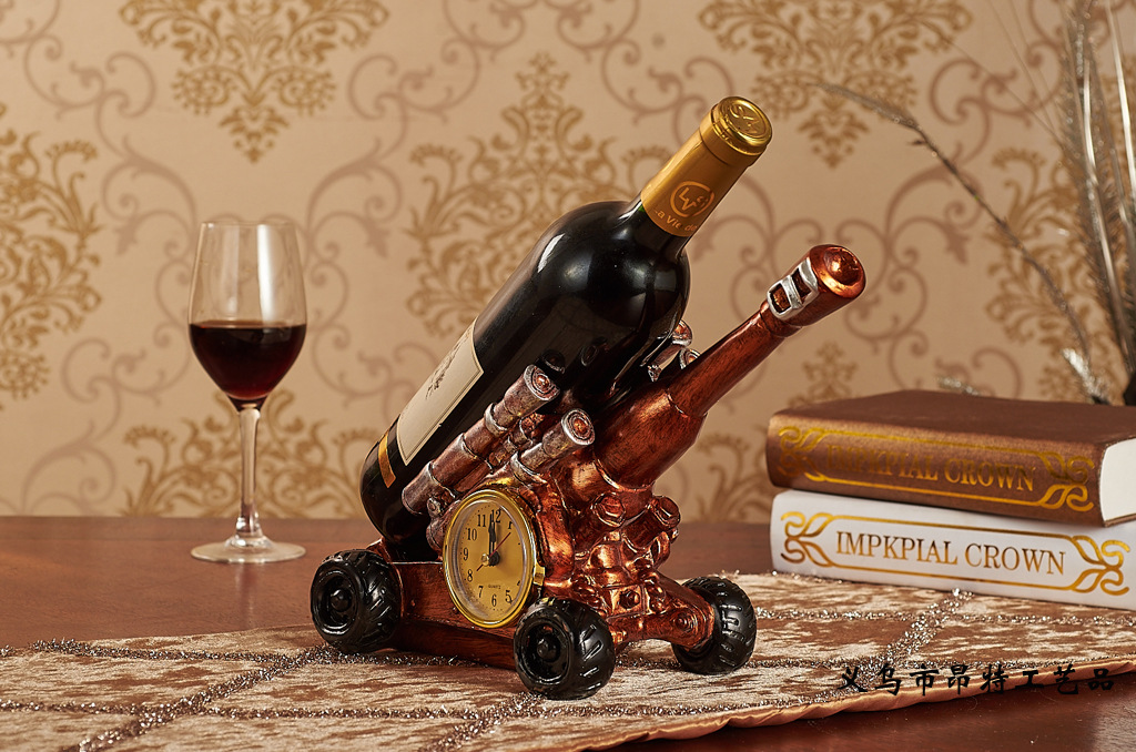 Resin Crafts European Red Wine Cannon Decoration Wine Cabinet Decoration Clock Decoration Resin Crafts European Red Wine Cannon Decoration Wine Cabinet Decoration Clock Decoration