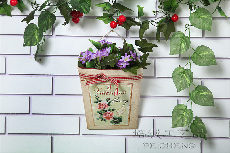 Christmas Series Creative Zakka Metal Crafts European Retro Distressed Storage Wall Hanging Bucket Iron Flower Arrangement Christmas Series Creative Zakka Metal Crafts European Retro Distressed Storage Wall Hanging Bucket Iron Flower Arrangement