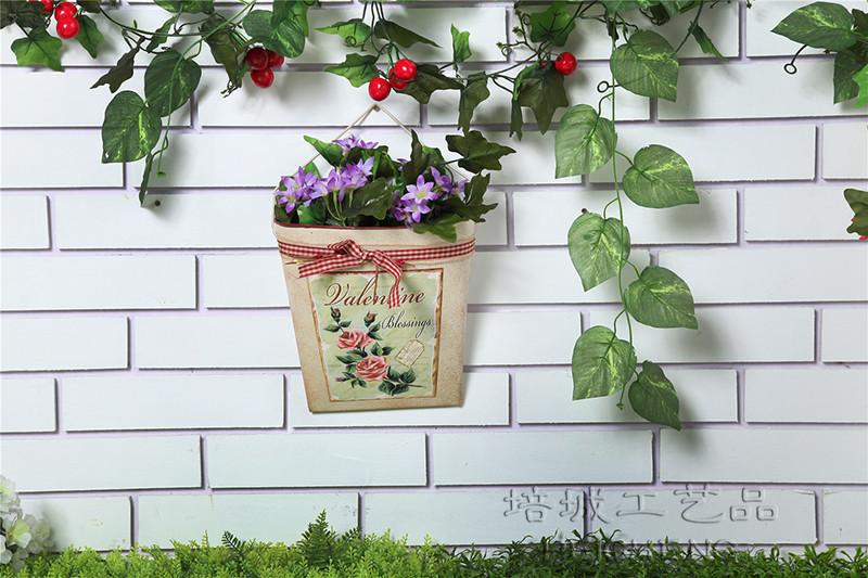 Christmas Series Creative Zakka Metal Crafts European Retro Distressed Storage Wall Hanging Bucket Iron Flower Arrangement Christmas Series Creative Zakka Metal Crafts European Retro Distressed Storage Wall Hanging Bucket Iron Flower Arrangement
