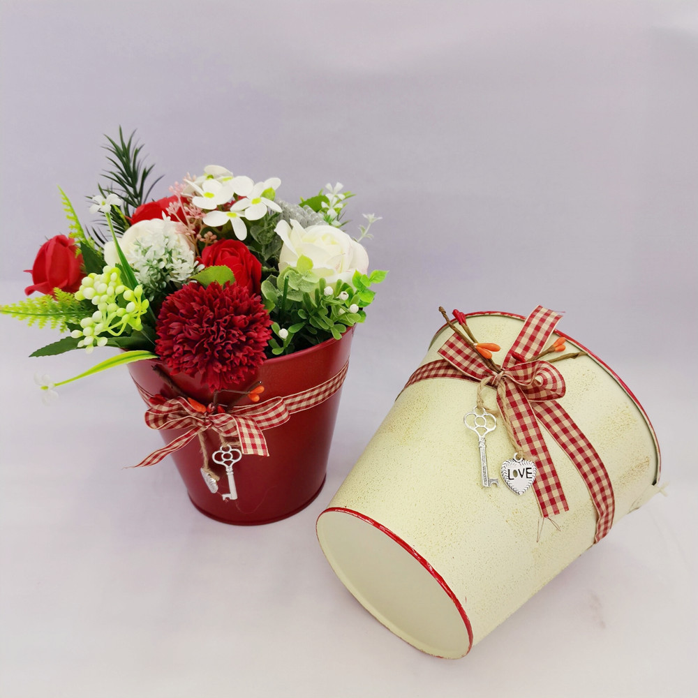 Christmas Valentine&#039;s Day Series Succulent Flower Pot Iron Bucket Home Table Decorative Ornaments Storage Bucket Flower Bucket