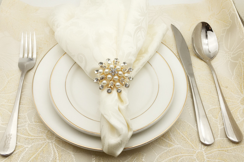 Hotel Christmas Snowflake Napkin Ring Pearl Flower Napkin Ring Napkin Ring Napkin Ring Napkin Ring Factory Wholesale