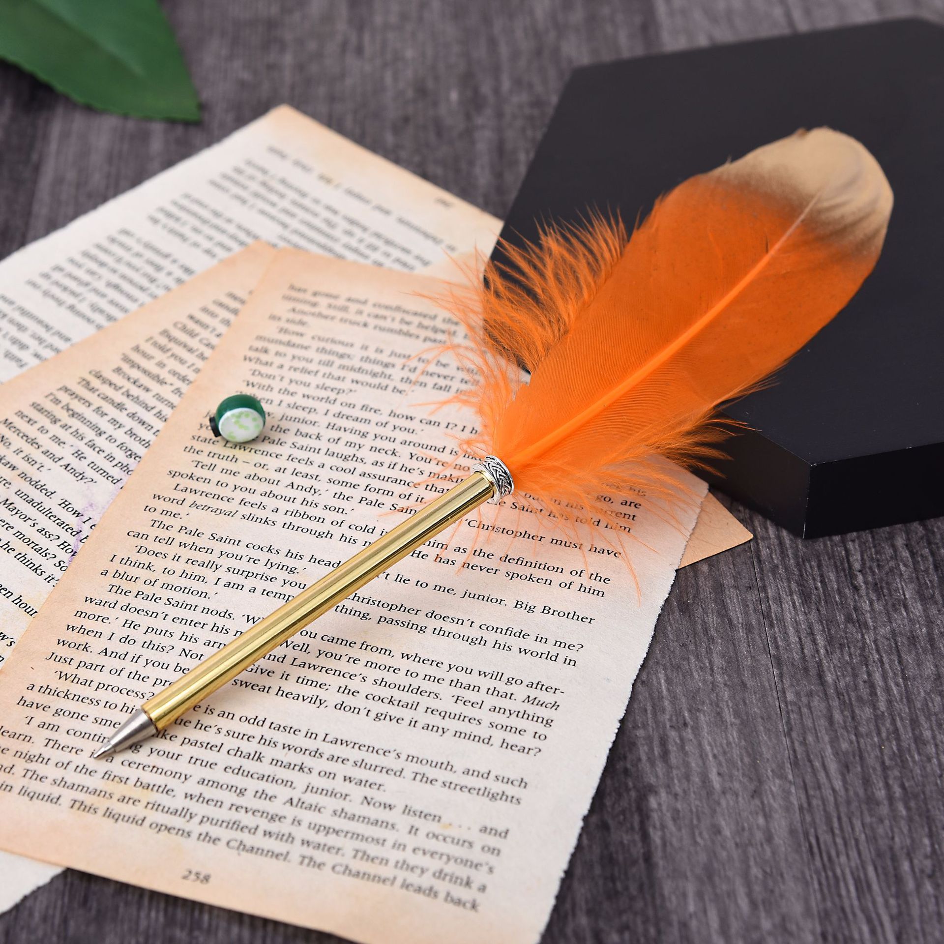 Creative Gold Spray Feather Pen Ballpoint Pen Feather Gel Pen Custom Writing Brush Christmas Gift Wedding Signature Pen