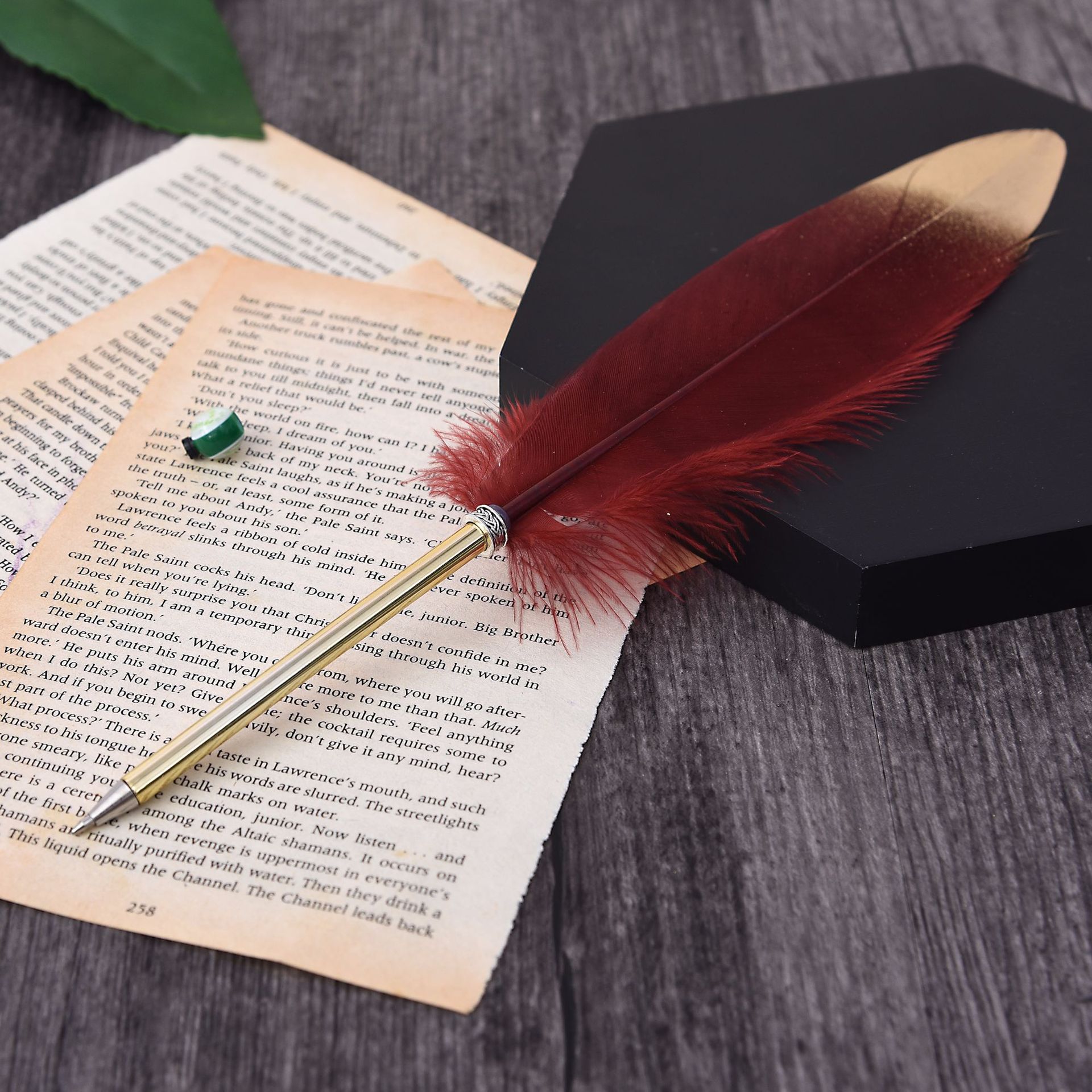 Creative Gold Spray Feather Pen Ballpoint Pen Feather Gel Pen Custom Writing Brush Christmas Gift Wedding Signature Pen
