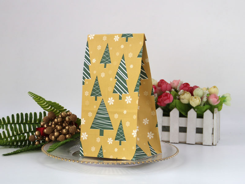 Watson Creative Christmas Product Paper Bag Candy Food Gift Packaging Box Packaging Bag Christmas Holiday Gift Bag Watson Creative Christmas Product Paper Bag Candy Food Gift Packaging Box Packaging Bag Christmas Holiday Gift Bag