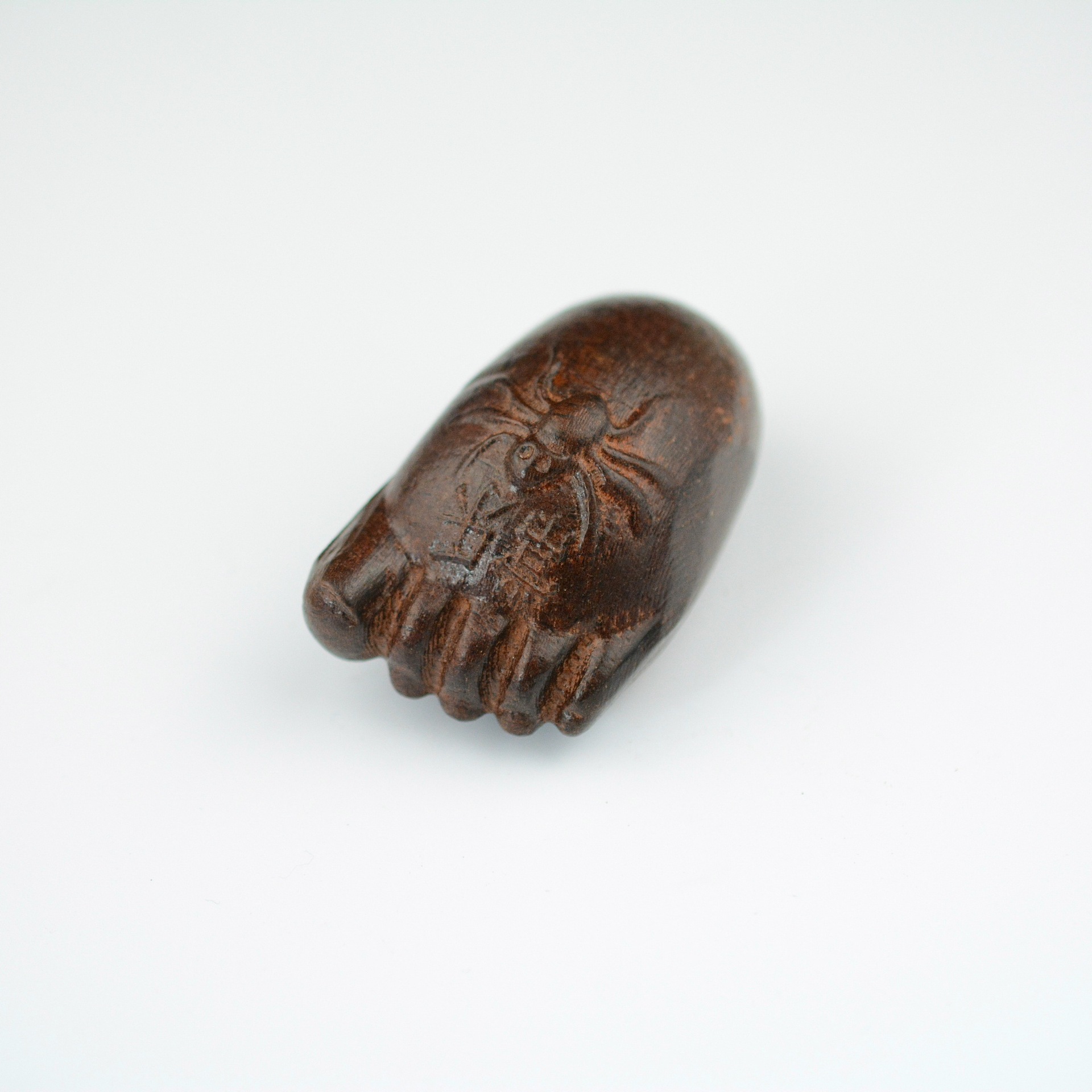Vietnam Eaglewood Hand Piece Leather Black Wood Carving Playing Hand Piece Crafts Hand Piece Wholesale Variety of Options