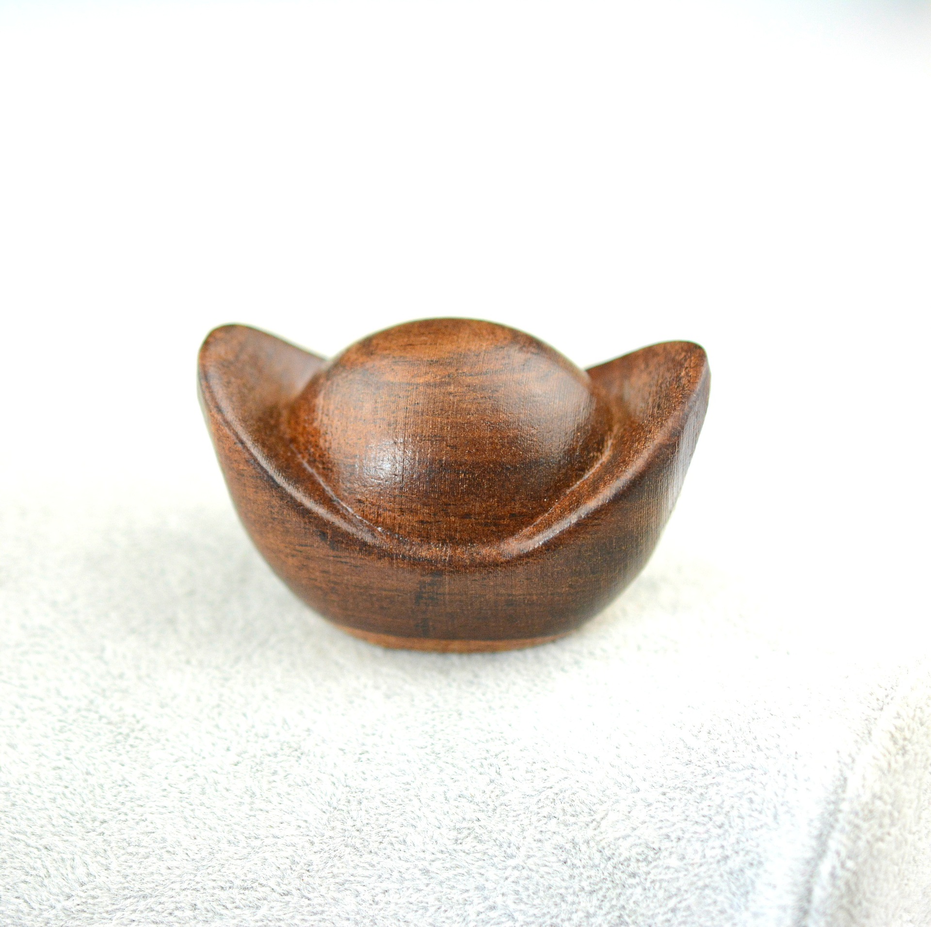 Vietnam Eaglewood Hand Piece Leather Black Wood Carving Playing Hand Piece Crafts Hand Piece Wholesale Variety of Options