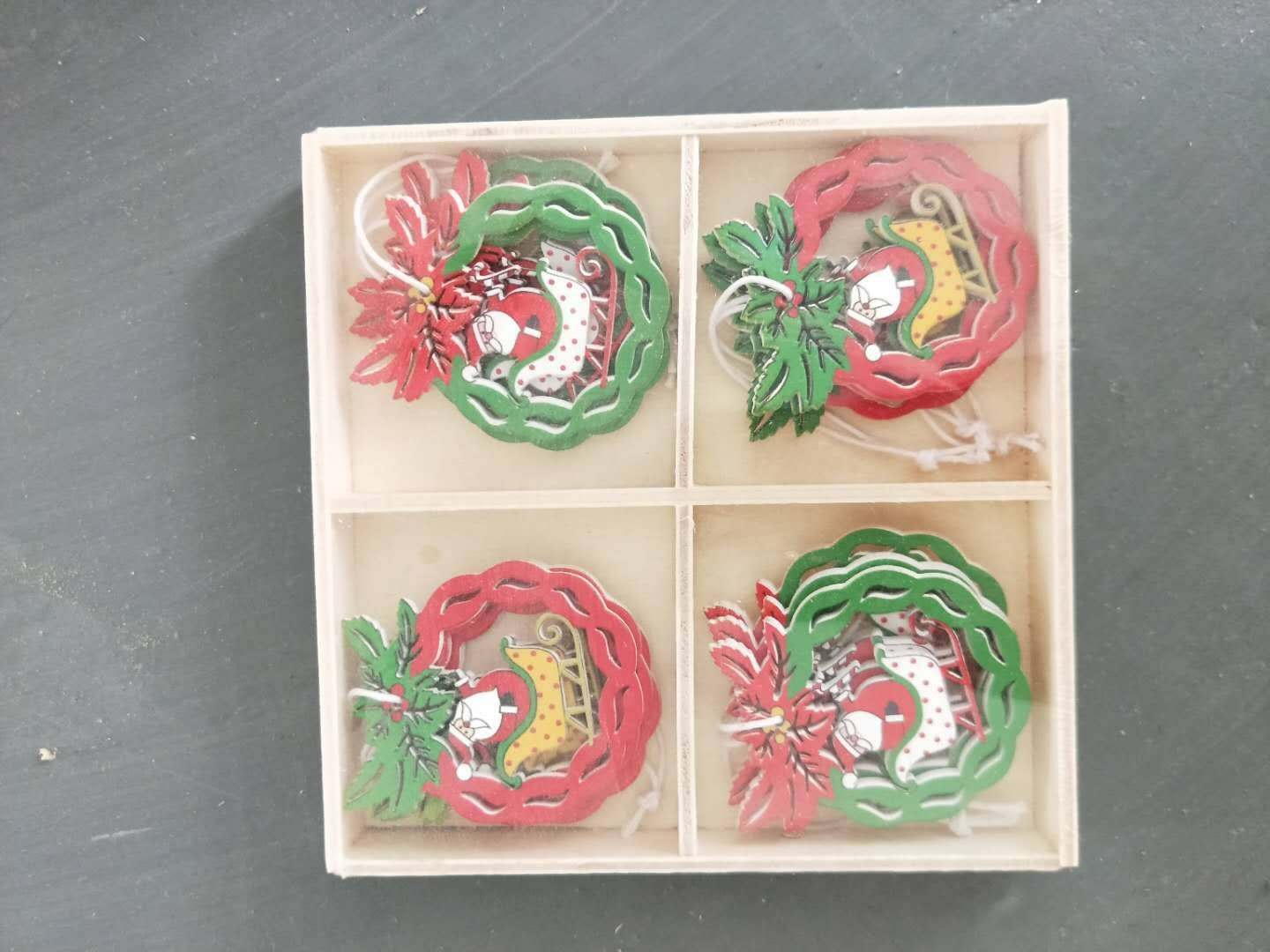 Christmas decorations box wooden Christmas ornaments Snowflake Christmas tree elk ornaments wood crafts Christmas decorations box wooden Christmas ornaments Snowflake Christmas tree elk ornaments wood crafts