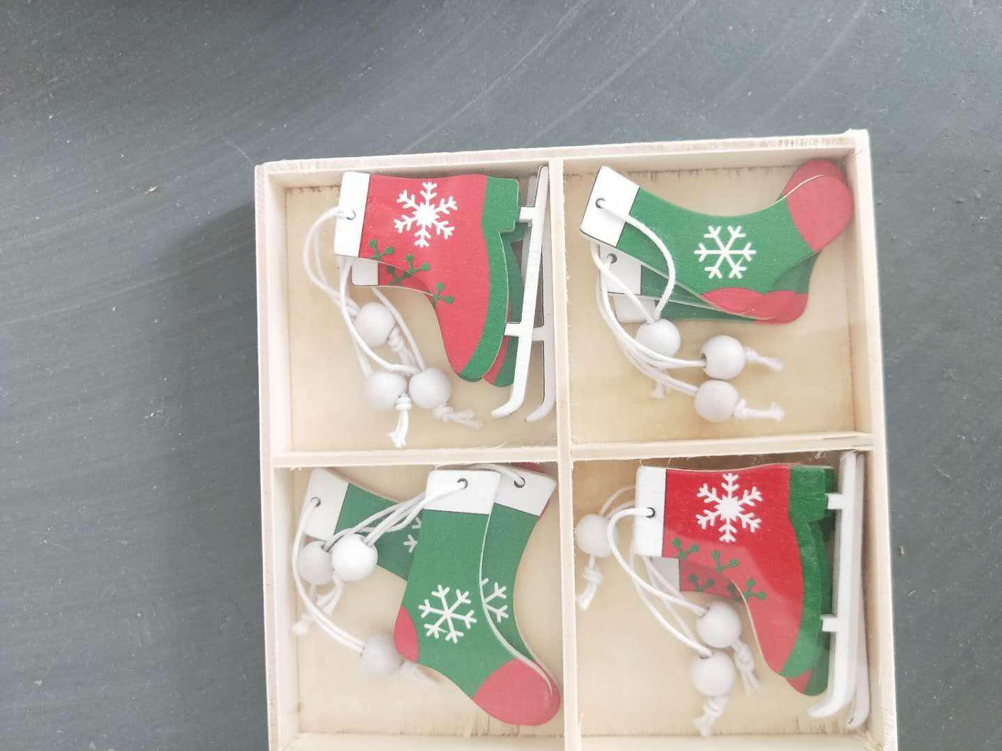 Christmas decorations box wooden Christmas ornaments Snowflake Christmas tree elk ornaments wood crafts Christmas decorations box wooden Christmas ornaments Snowflake Christmas tree elk ornaments wood crafts