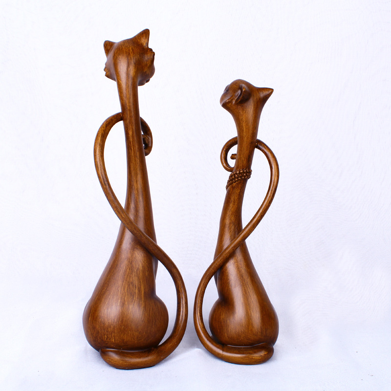 Resin Crafts European Style Wood Color Cat Lovers Decoration Creative Living Room TV Cabinet Wine Cabinet Decorations Wedding Gift