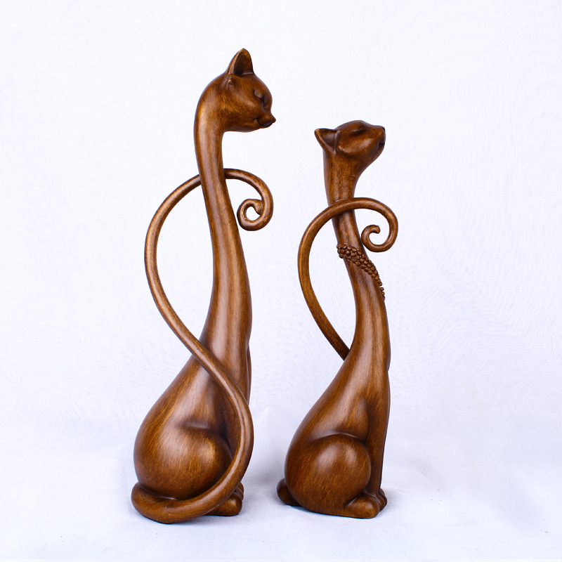 Resin Crafts European Style Wood Color Cat Lovers Decoration Creative Living Room TV Cabinet Wine Cabinet Decorations Wedding Gift