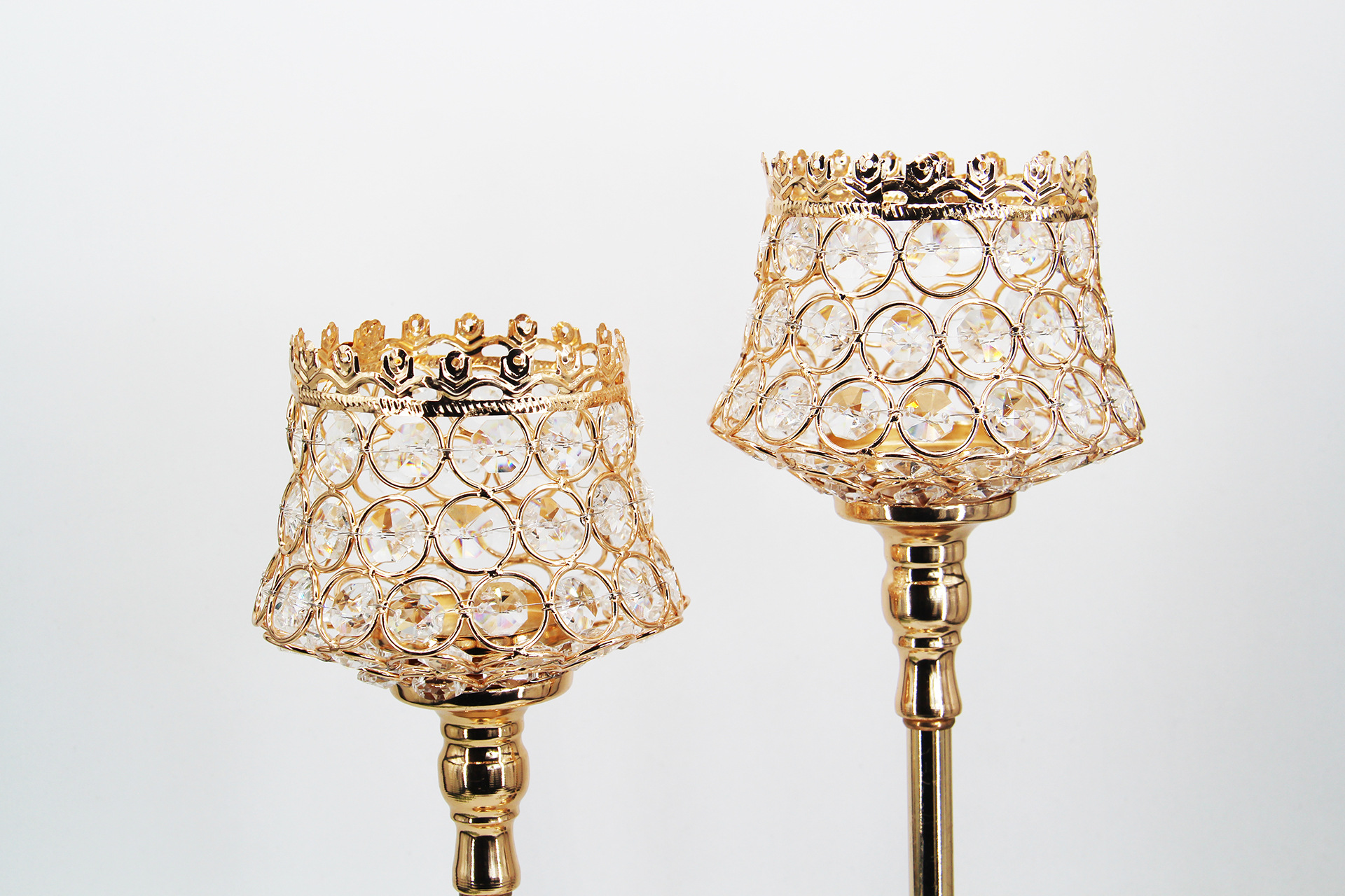 Wedding Props New Lace Candlestick Crystal Crafts European-Style Gold Plating Ornaments T-Stage Road Lead Decoration Wedding Props New Lace Candlestick Crystal Crafts European-Style Gold Plating Ornaments T-Stage Road Lead Decoration
