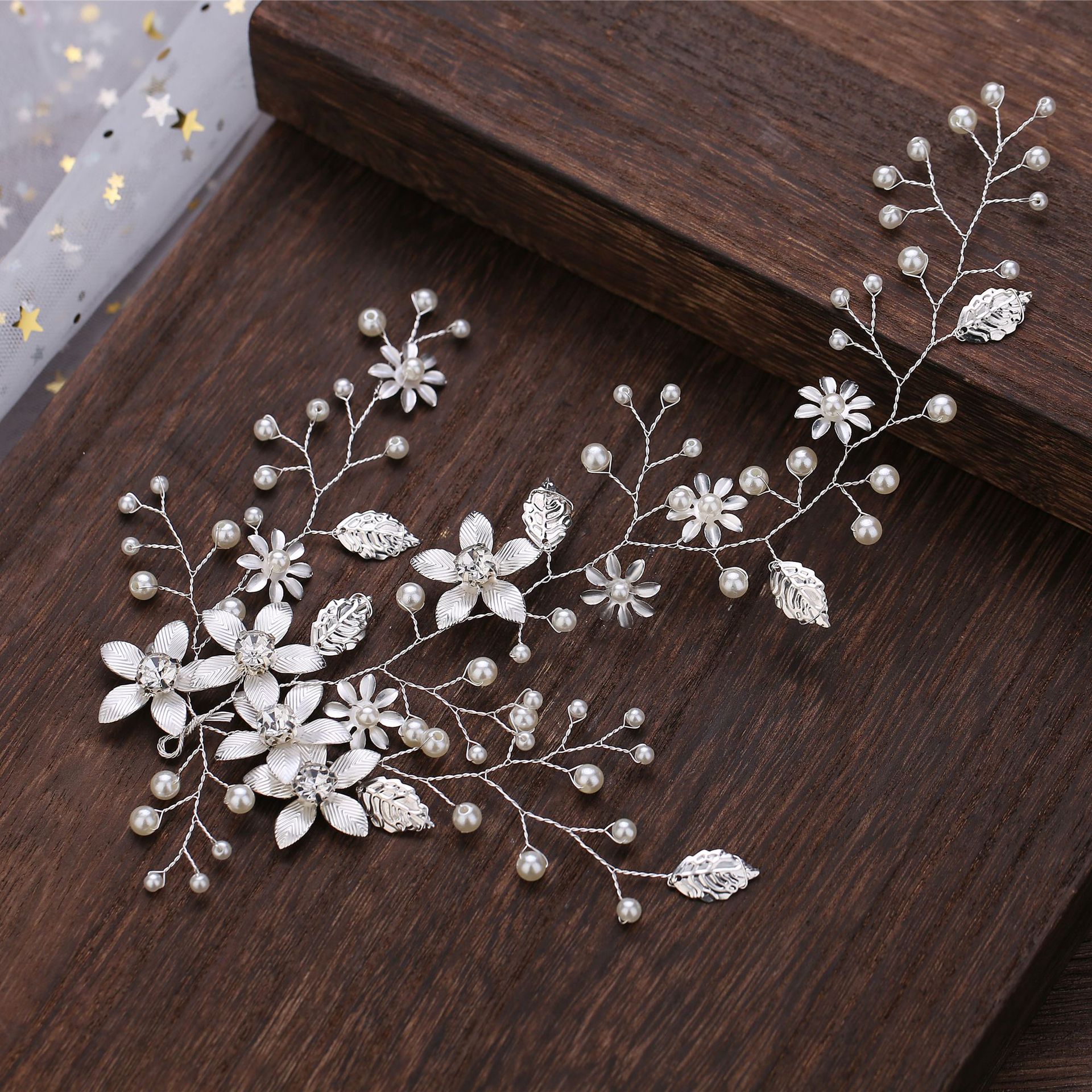 European and American New Headdress Golden Leaf Flower Foreign Trade Hair Band Wedding Dress Accessories Bridal Ornament Wholesale