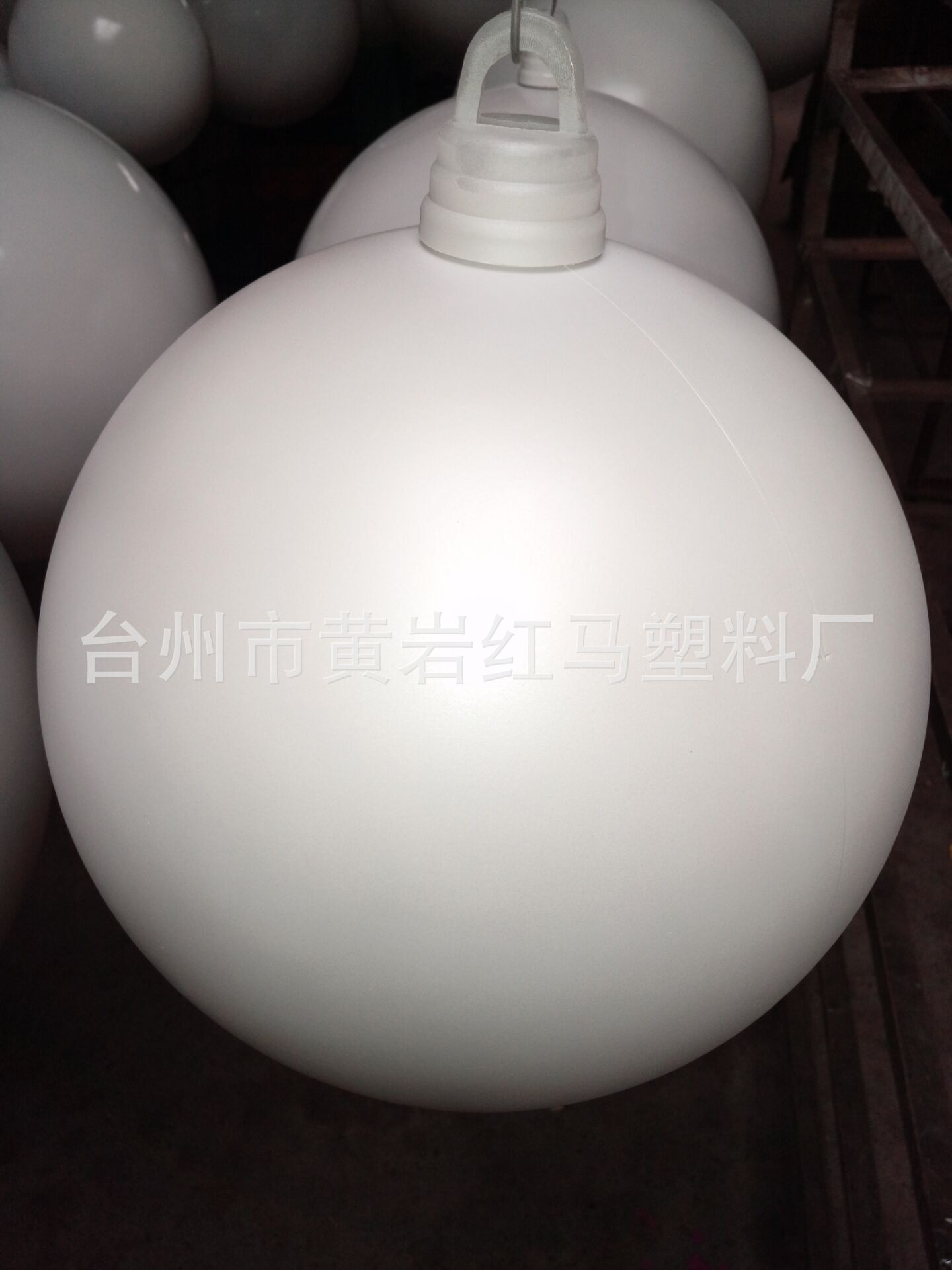 White Christmas Ball Decoration Ball Electroplated Ball Ornament Ball Ocean Ball Bright Matte New Style Recommended s White Christmas Ball Decoration Ball Electroplated Ball Ornament Ball Ocean Ball Bright Matte New Style Recommended s