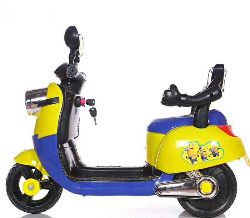 Electric motor motorcycle electric tricycle rechargeable battery powered minion 