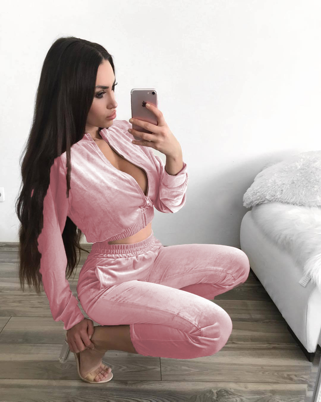 2021 Swan Suede Suit Women's European and American Autumn and Winter Solid Color Zipper Sweater Ankle-Tied Sports Trousers Two-Piece Suit Women's 2021 Swan Suede Suit Women's European and American Autumn and Winter Solid Color Zipper Sweater Ankle-Tied Sports Trousers Two-Piece Suit Women's