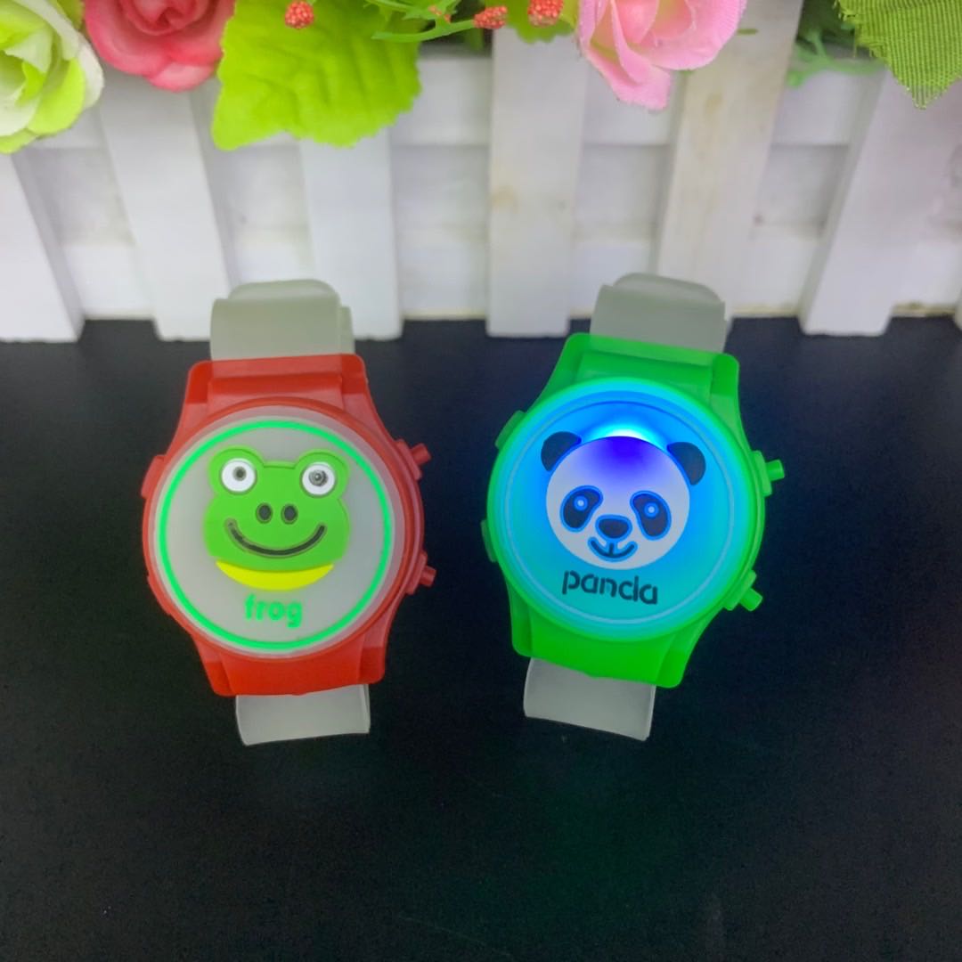 Chi Yi fashion night light drive mosquito flip electronic watch wrist decoration flip children mosquito-repellent table Chi Yi fashion night light drive mosquito flip electronic watch wrist decoration flip children mosquito-repellent table