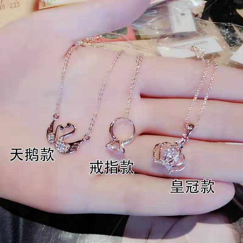 Rose Gold Swan Japanese and Korean Simplicity and Personality Necklace Female Fashion Net Red Temperament Clavicle Chain Diamond Sexy Pendant Necklace