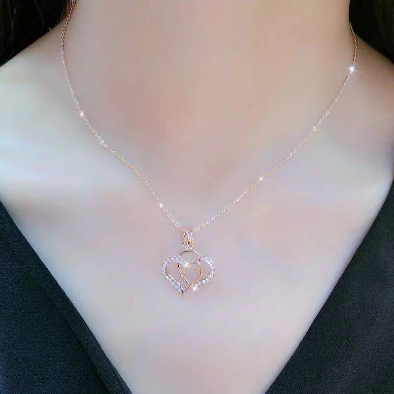 Rose Gold Swan Japanese and Korean Simplicity and Personality Necklace Female Fashion Net Red Temperament Clavicle Chain Diamond Sexy Pendant Necklace Rose Gold Swan Japanese and Korean Simplicity and Personality Necklace Female Fashion Net Red Temperament Clavicle Chain Diamond Sexy Pendant Necklace
