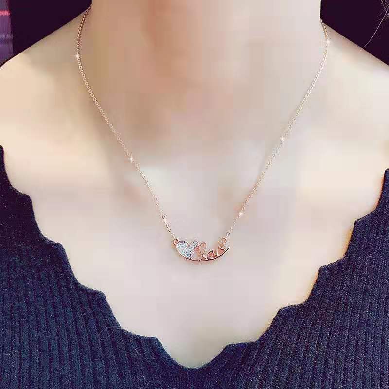 Rose Gold Swan Japanese and Korean Simplicity and Personality Necklace Female Fashion Net Red Temperament Clavicle Chain Diamond Sexy Pendant Necklace Rose Gold Swan Japanese and Korean Simplicity and Personality Necklace Female Fashion Net Red Temperament Clavicle Chain Diamond Sexy Pendant Necklace