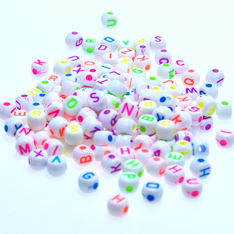 Acrylic Beads Kandi Scattered Beads 5x7mm round Flat 26 English Letter Beads Bracelet Wrist Ring DIY Beaded Wholesale