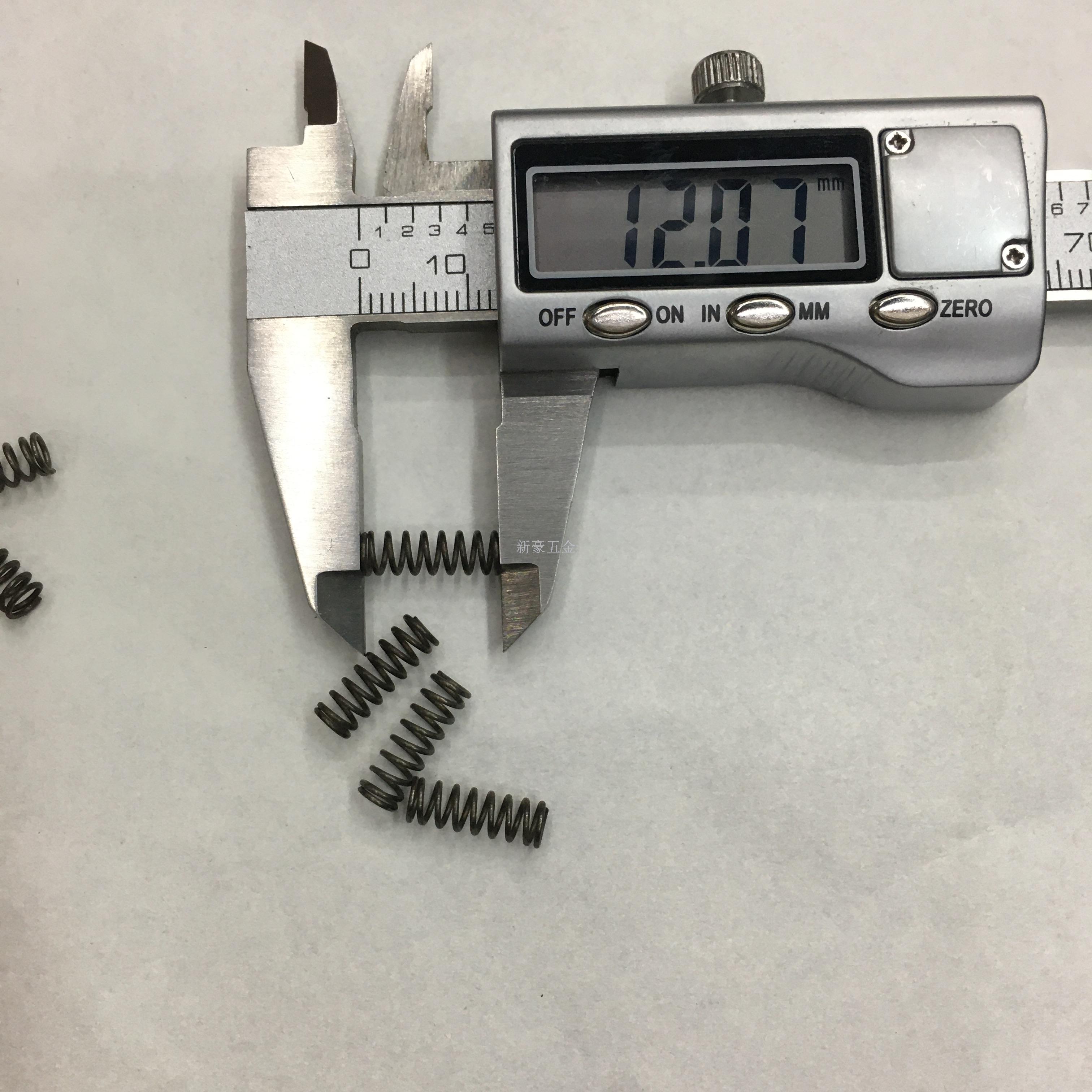 Self-Produced and Self-Sold Helmet Spring Compression Spring Straight Spring Helmet Accessories Spring Spot Supply Self-Produced and Self-Sold Helmet Spring Compression Spring Straight Spring Helmet Accessories Spring Spot Supply