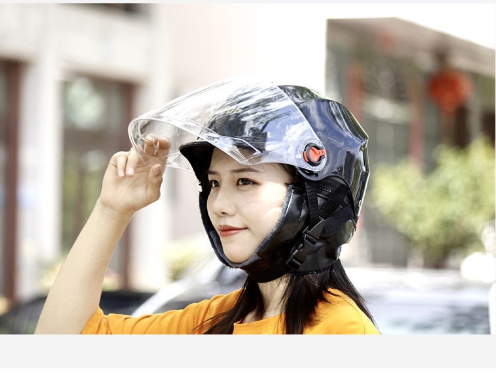 Electric Bicycle Helmet Autumn and Winter Autumn Helmet Winter Helmet Electric Motorcycle Helmet Sun Protection Sunshade Motorcycle Helmet Warm