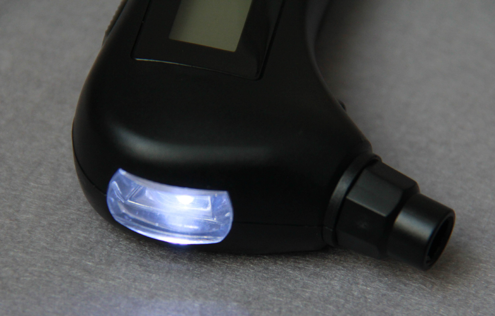 Multifunctional cutter with safety hammer LED lamp digital tire pressure gauge