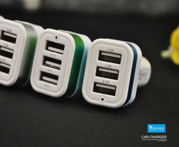 New square 3usb metal car charger USB mobile phone car charger custom logo