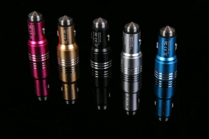 Manufacturers selling all alloy new car safety hammer mobile phone charger dual USB Car Charger 2.1A