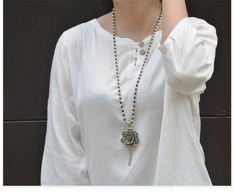 Retro Imitation Tibetan Silver Long Sweater Chain Safety Buckle Pendant Square Fortune Necklace for Women with Clothes Accessories Pendant