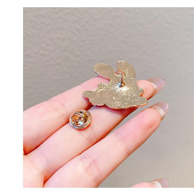 Cute Japanese Style Brooch Ins Trendy Anti-Unwanted-Exposure Buckle Personality Safety Pin Fixed Clothes Cartoon Pin Bag Accessories for Women Cute Japanese Style Brooch Ins Trendy Anti-Unwanted-Exposure Buckle Personality Safety Pin Fixed Clothes Cartoon Pin Bag Accessories for Women