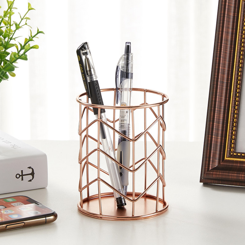 Iron Art Pen Holder Office Storage Organizing Basket Stationery Makeup Brush Storage Bucket Multifunctional Pen Case Iron Art Pen Holder Office Storage Organizing Basket Stationery Makeup Brush Storage Bucket Multifunctional Pen Case