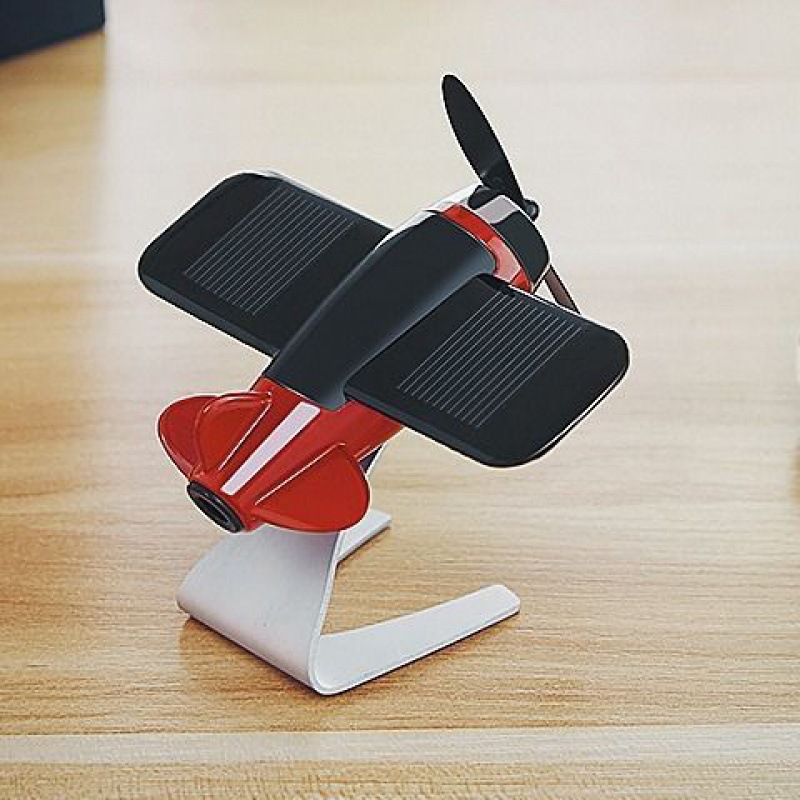 (Free Shipping for One Piece) Solar Aircraft Cool Men&#039;s Car Decoration Central Control Table Goods Decoration Perfume
