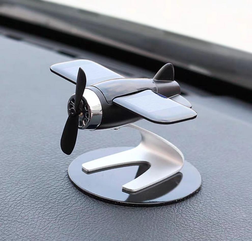 (Free Shipping for One Piece) Solar Aircraft Cool Men's Car Decoration Central Control Table Goods Decoration Perfume