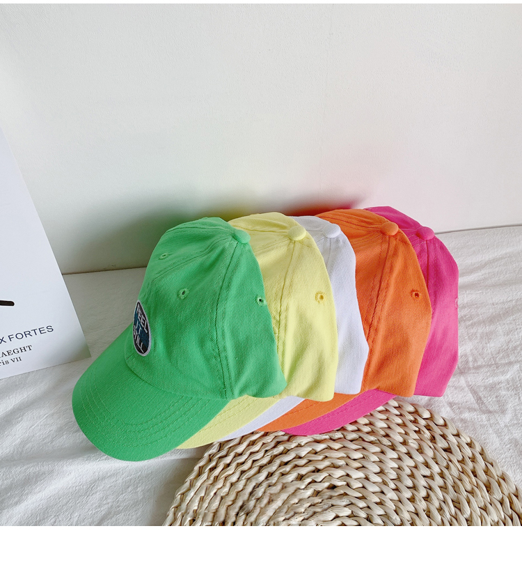 Spring boys and girls alphabet embroidery cap children&#039;s American baseball cap baby Korean version sun shade hat