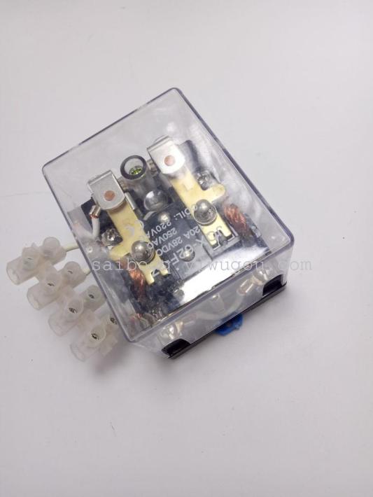 Cecil electrical relay with terminal