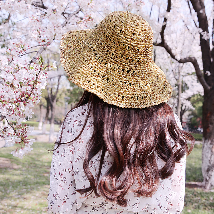 South Korean version and summer fashion six rows of holes with hand-made straw hats outdoor sun shade hats. South Korean version and summer fashion six rows of holes with hand-made straw hats outdoor sun shade hats.
