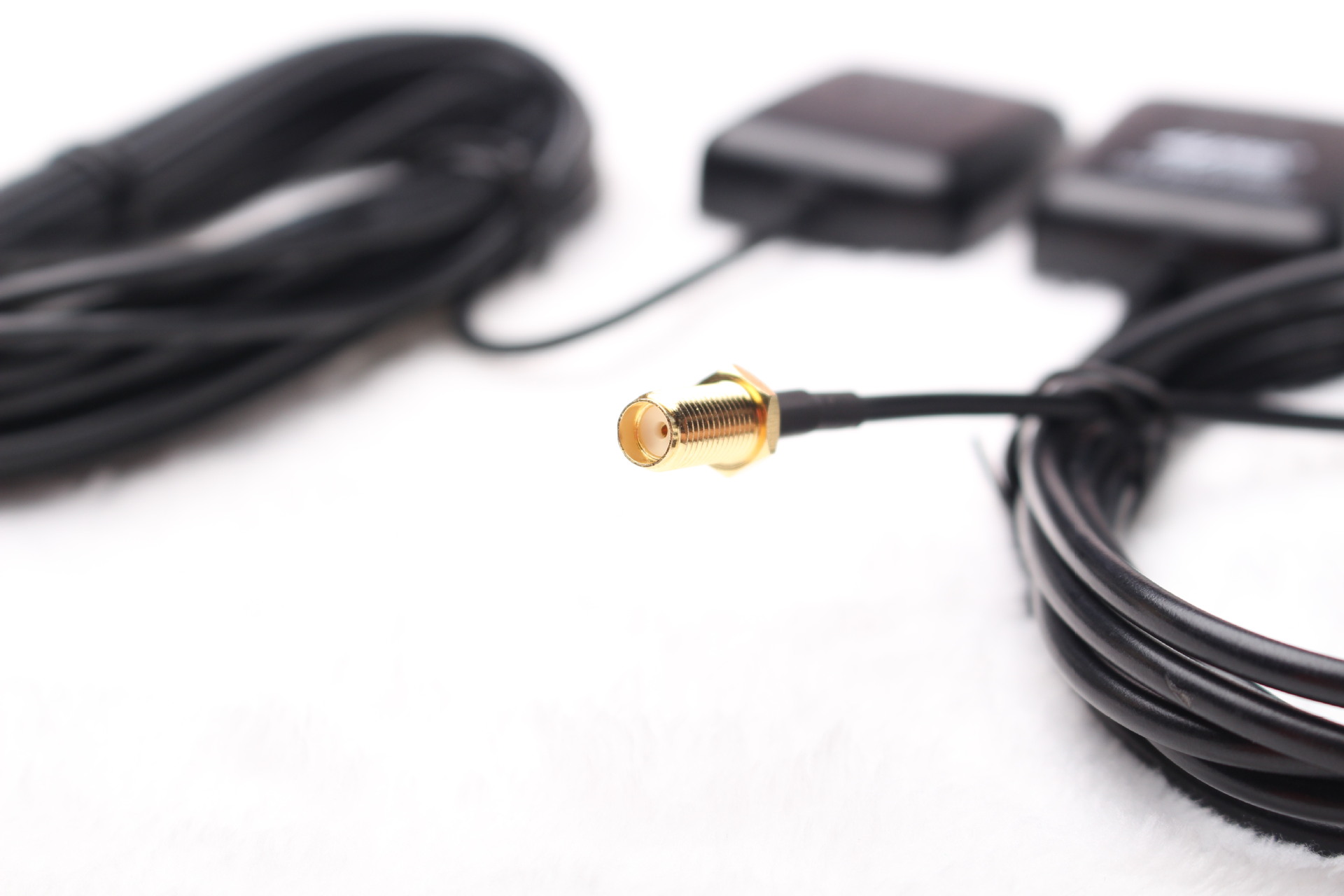 GPS Signal Amplifier Ant-1573 GPS Navigation Car Antenna Signal Amplifier