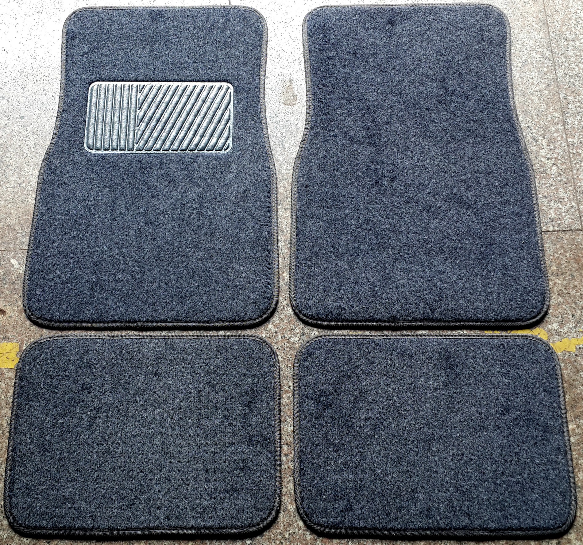 PVC Flocking Wire Loop Foot Mat Car Interior Design Supplies Embroidered Printed Logo Car Universal Foot Pad
