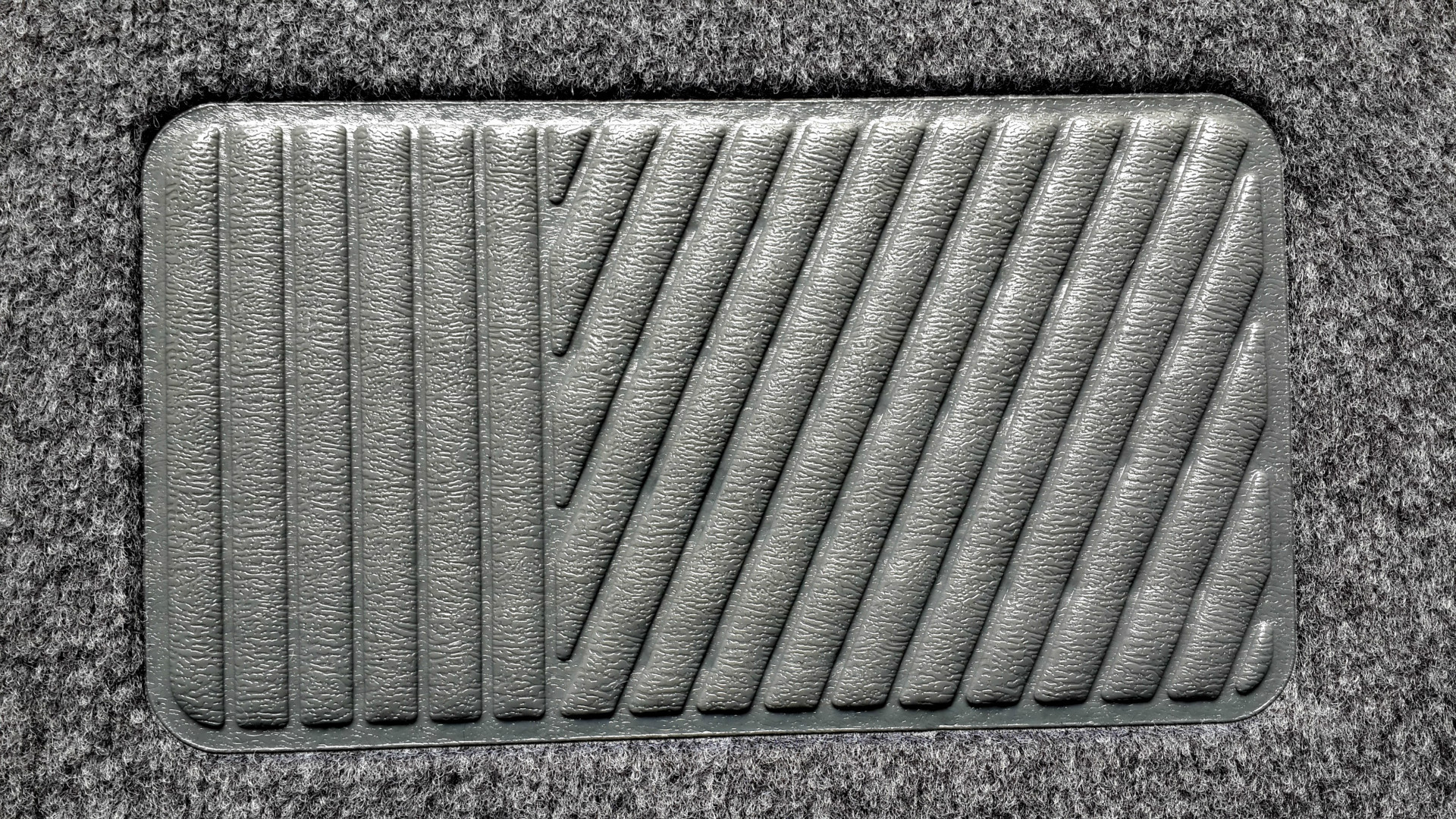 PVC Flocking Wire Loop Foot Mat Car Interior Design Supplies Embroidered Printed Logo Car Universal Foot Pad
